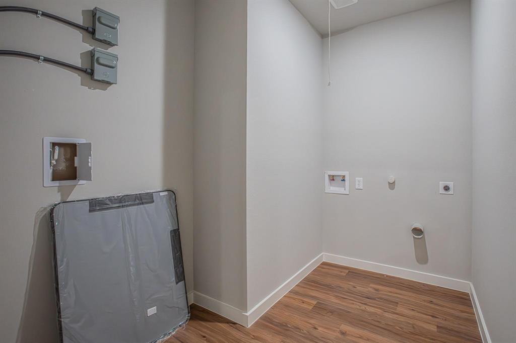 Runaway Bay Unit 5 - Residential