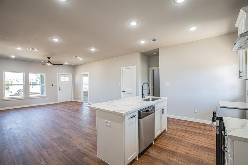 Runaway Bay Unit 5 - Residential