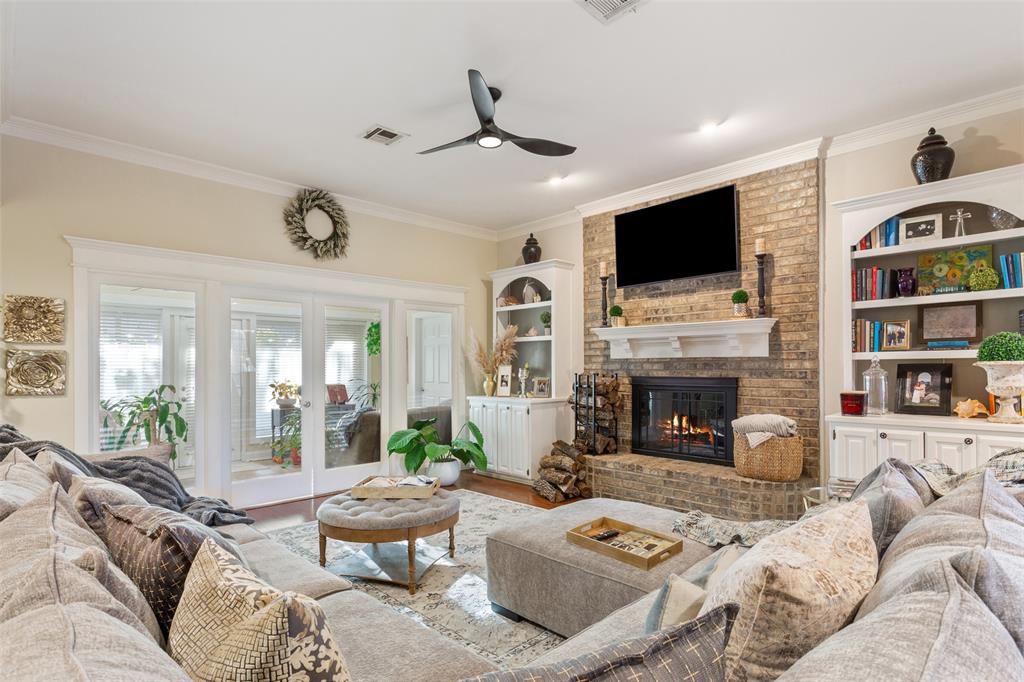 409 Shadow Mountain Drive