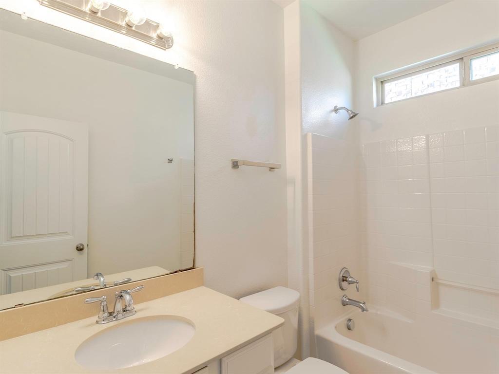 Arrow Brooke Ph 1b - Residential Lease