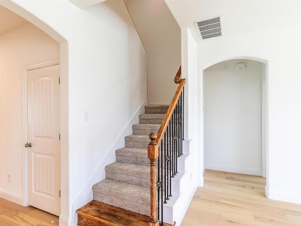 Arrow Brooke Ph 1b - Residential Lease