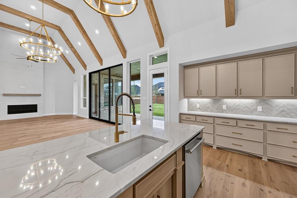 2670 Archgate Court