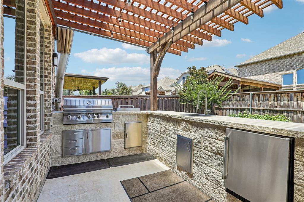 1123 Blue Lake Boulevard
