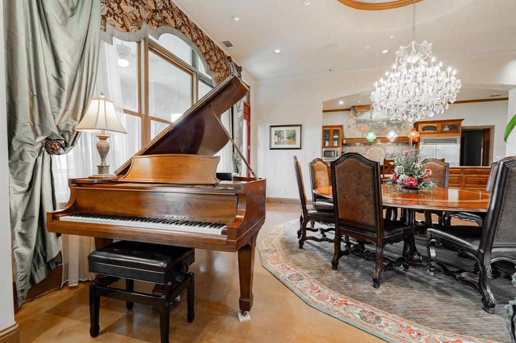 Royal Estates - Residential