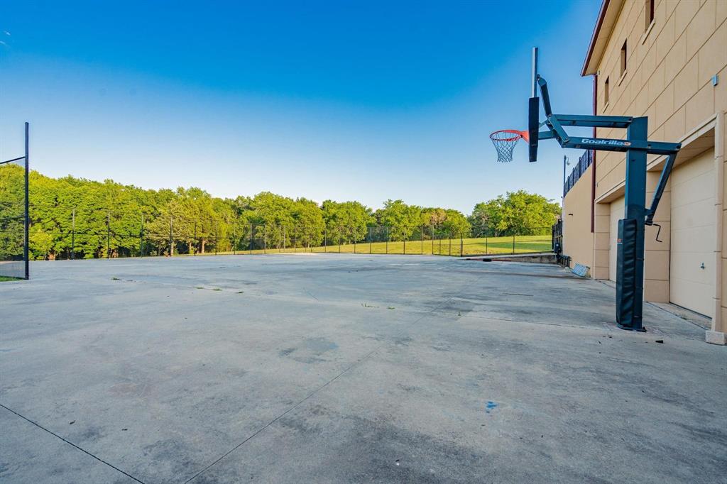 Royal Estates - Residential