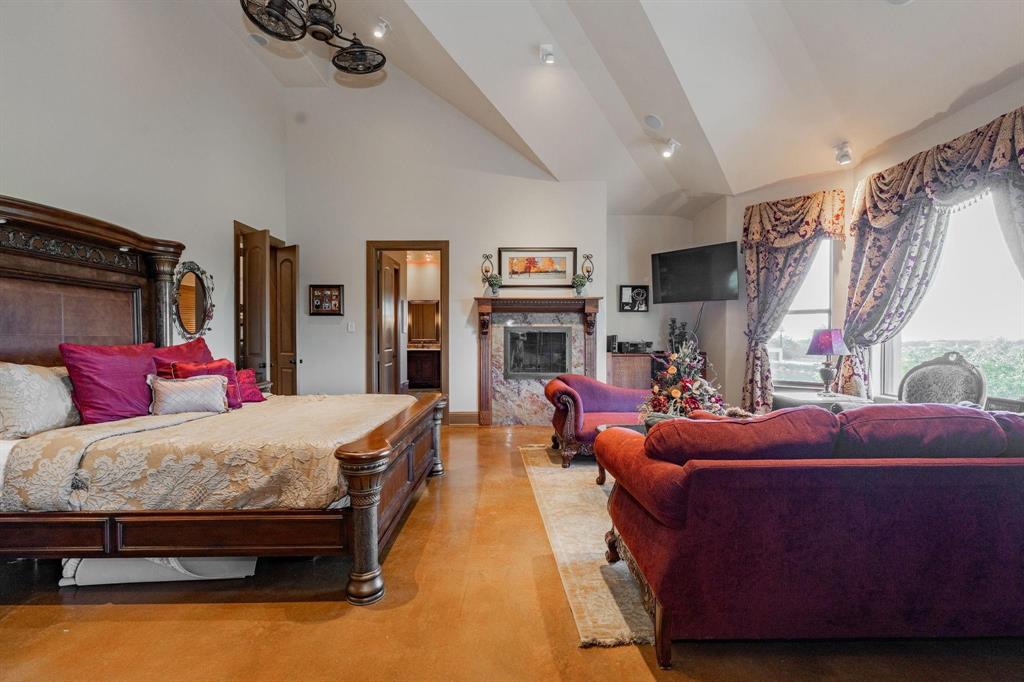 Royal Estates - Residential