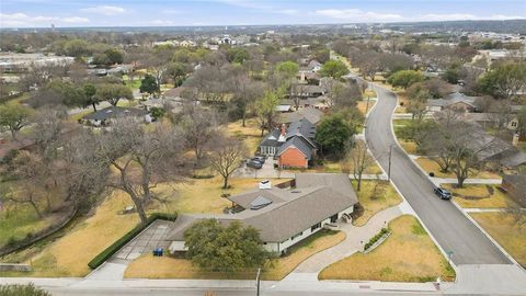 Tiny photo for 416 Brook Lane, McKinney, TX 75069 (MLS # 21201080)