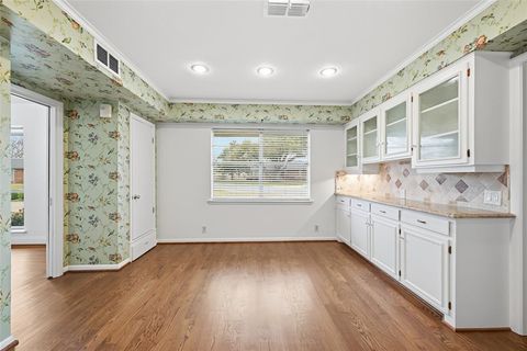 Tiny photo for 416 Brook Lane, McKinney, TX 75069 (MLS # 21201080)