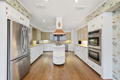 Tiny photo for 416 Brook Lane, McKinney, TX 75069 (MLS # 21201080)