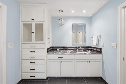 Tiny photo for 416 Brook Lane, McKinney, TX 75069 (MLS # 21201080)