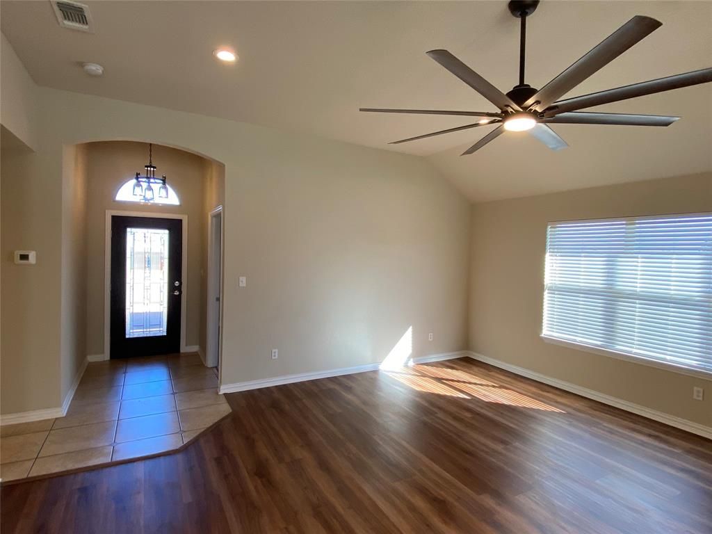 Photo of 4002 Goliad Drive, Granbury, TX 76048 (MLS # 21251547)