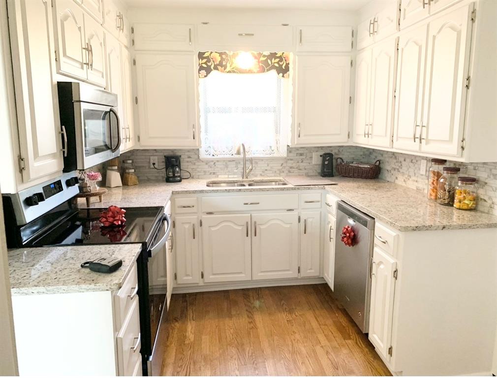 429 S Broadway Street