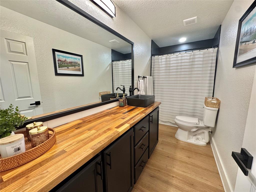 Shady Grove - Residential