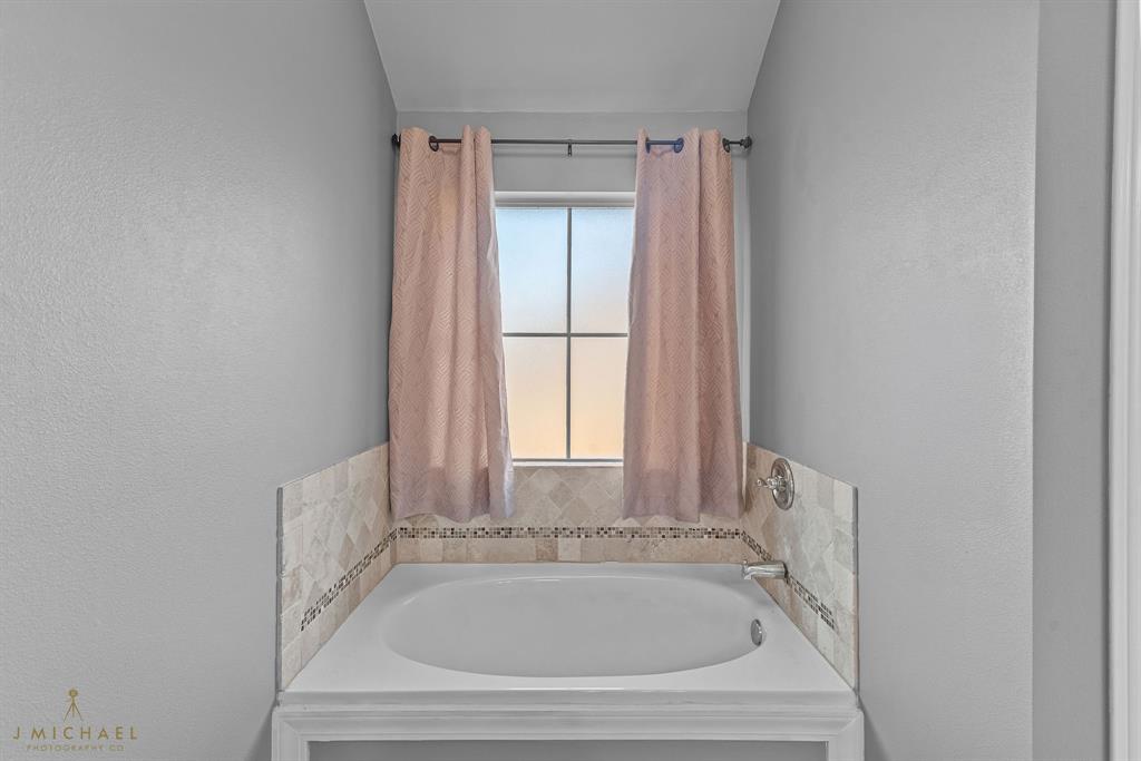 Mckenzie Place - Residential