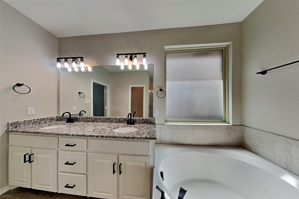 928 Dove Cove