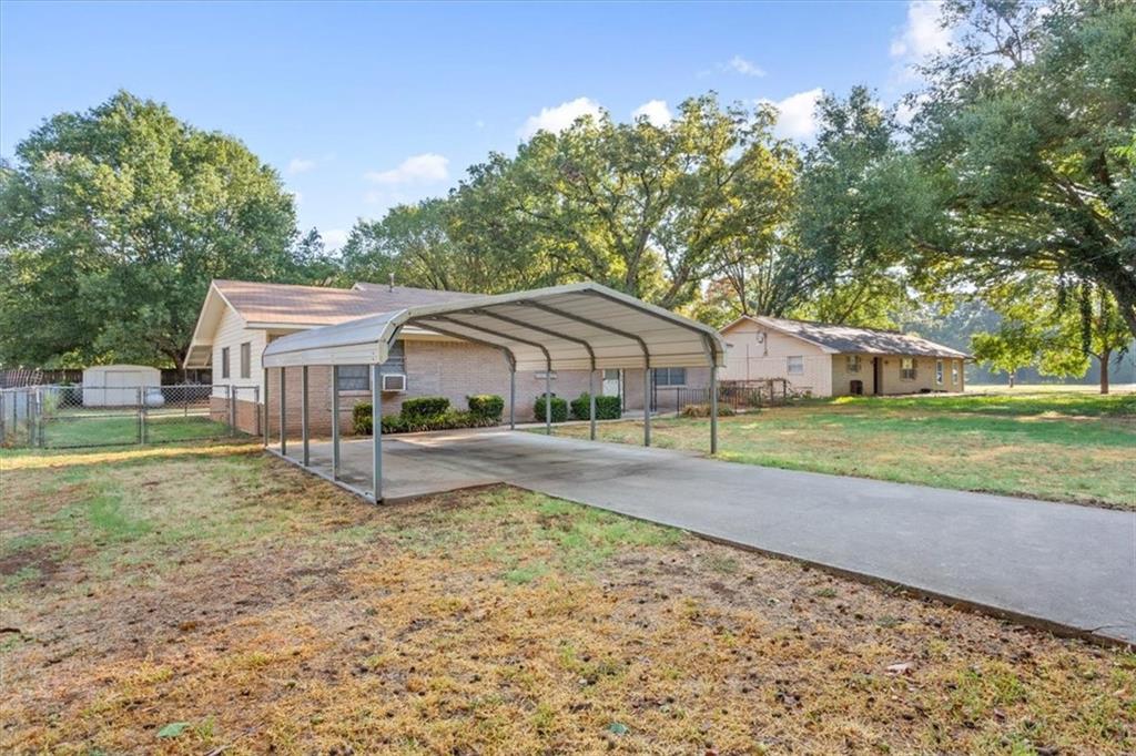 Moore Lewis - Residential