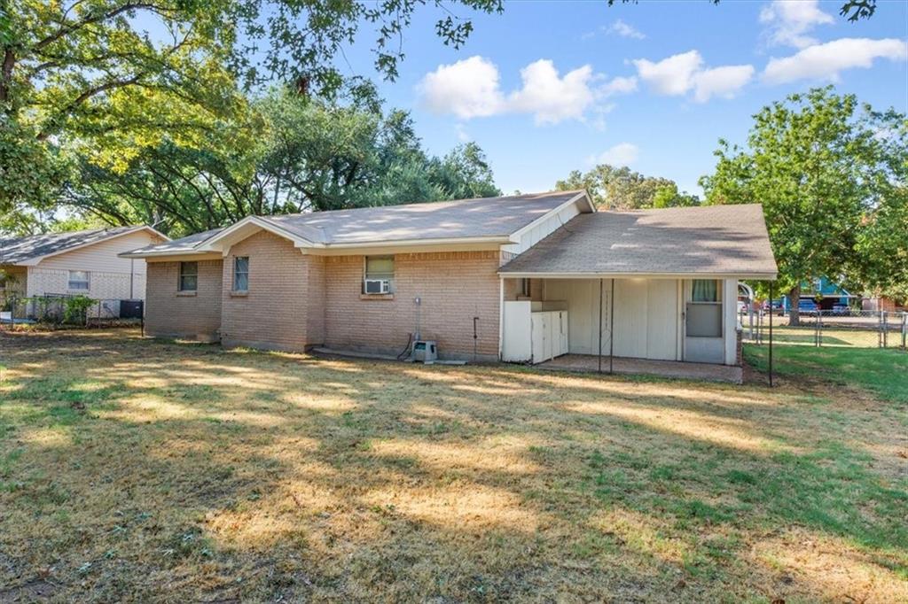 Moore Lewis - Residential