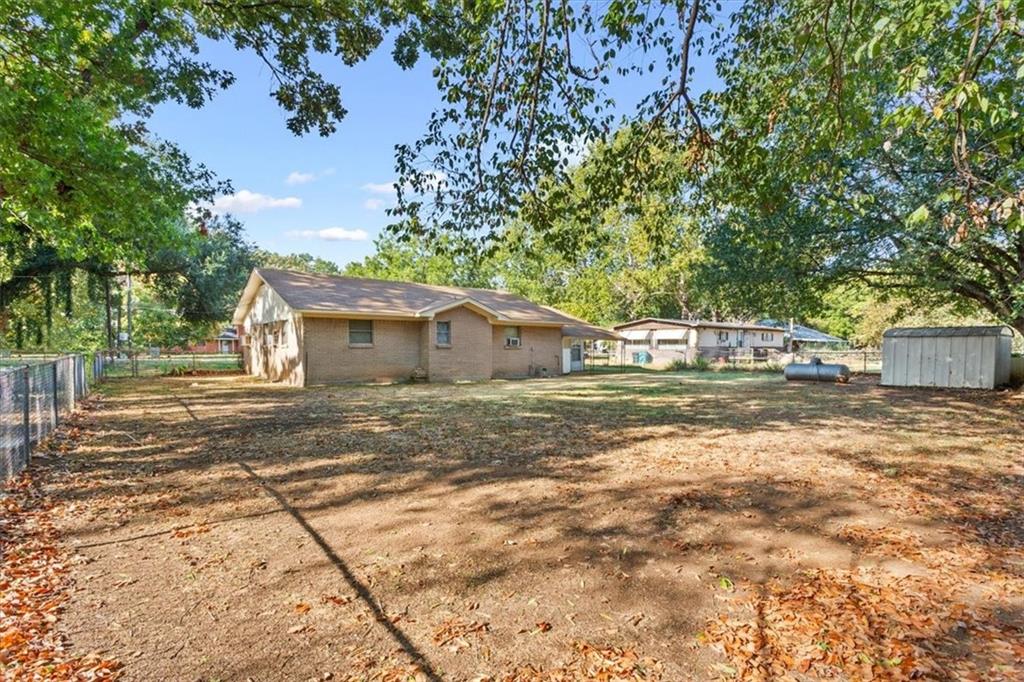 Moore Lewis - Residential