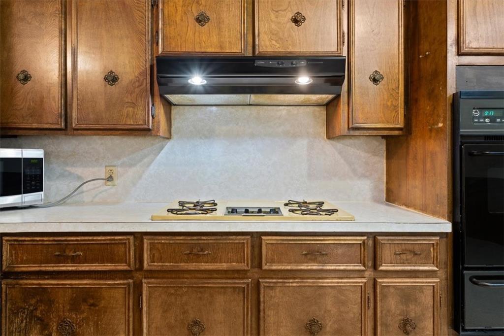 Moore Lewis - Residential