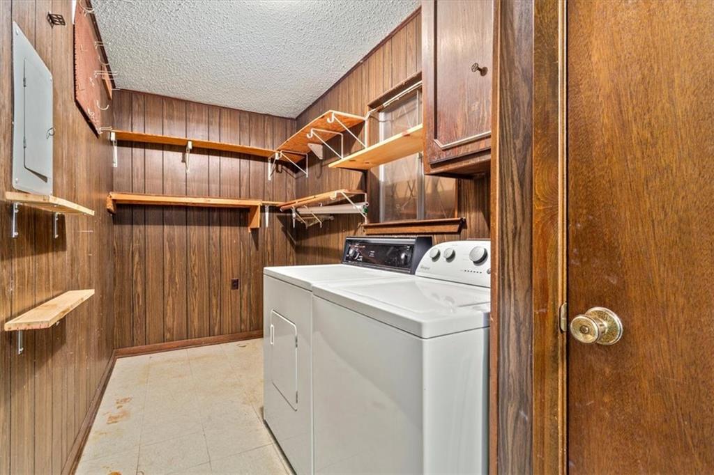 Moore Lewis - Residential