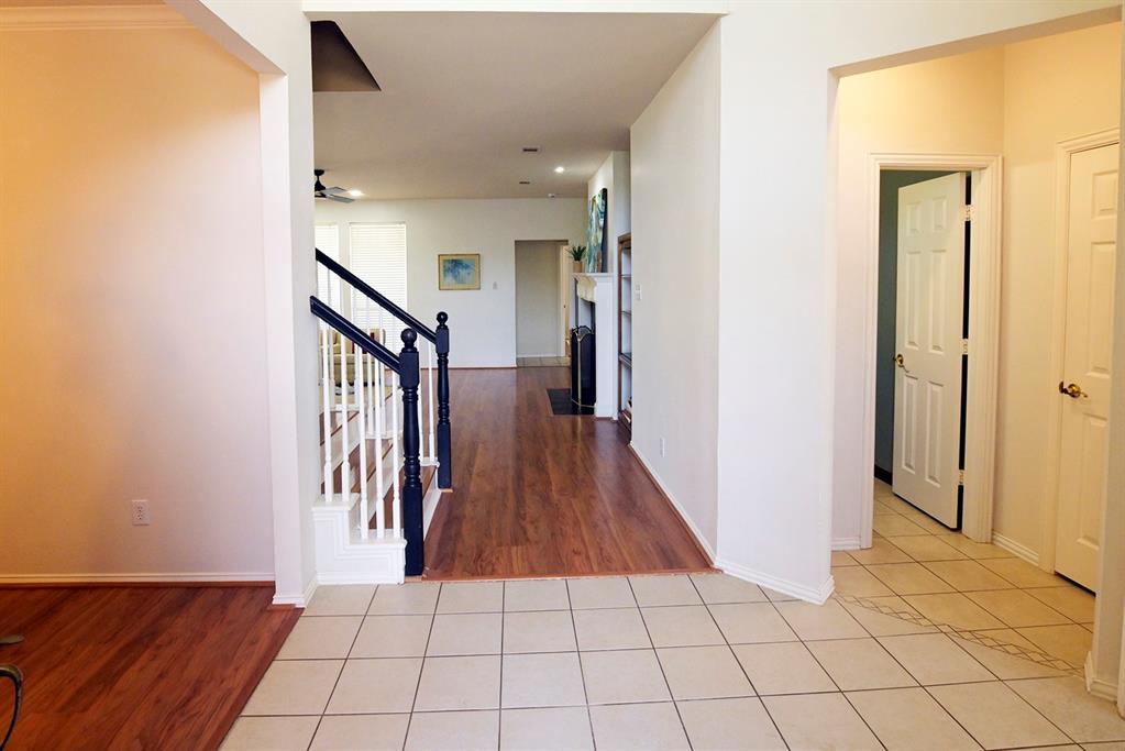 5315 Summit Knoll Trail