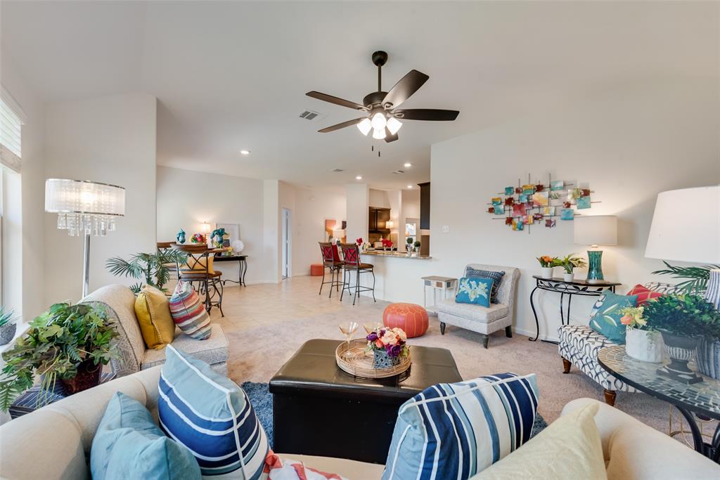 821 Walls Boulevard