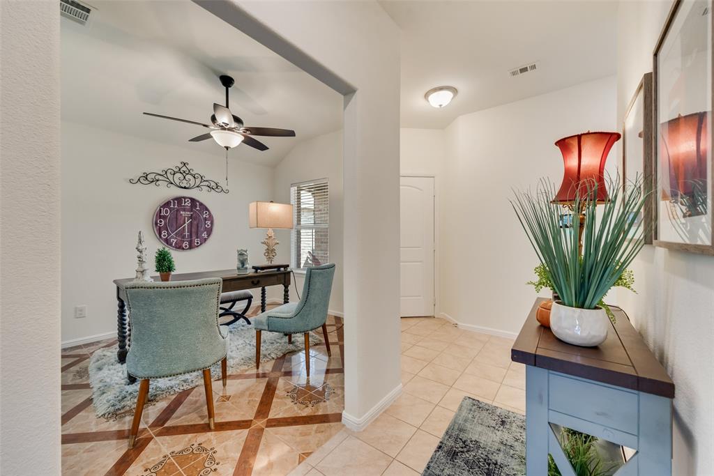 821 Walls Boulevard