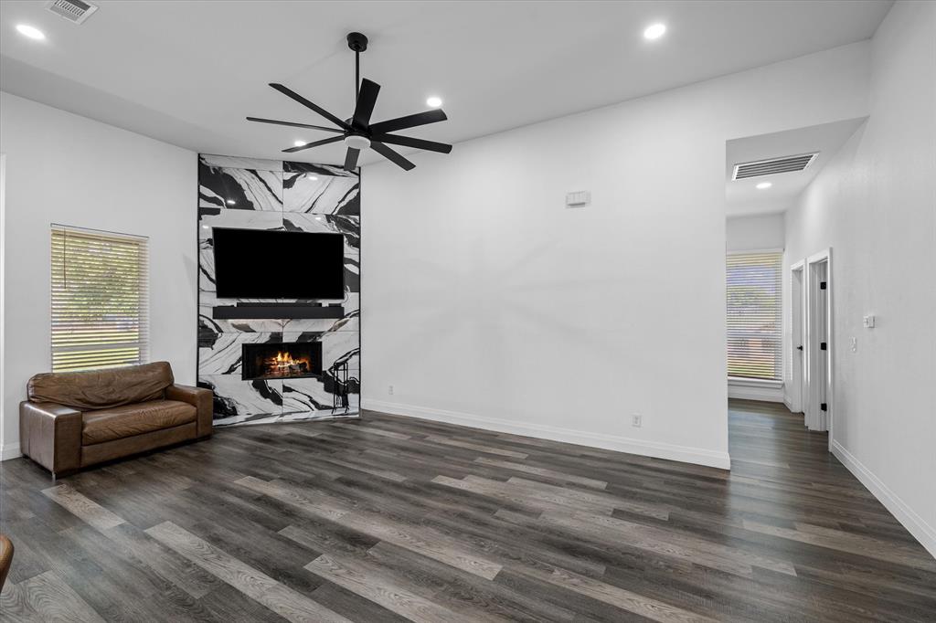 Willow Lake Unit 1 - Residential