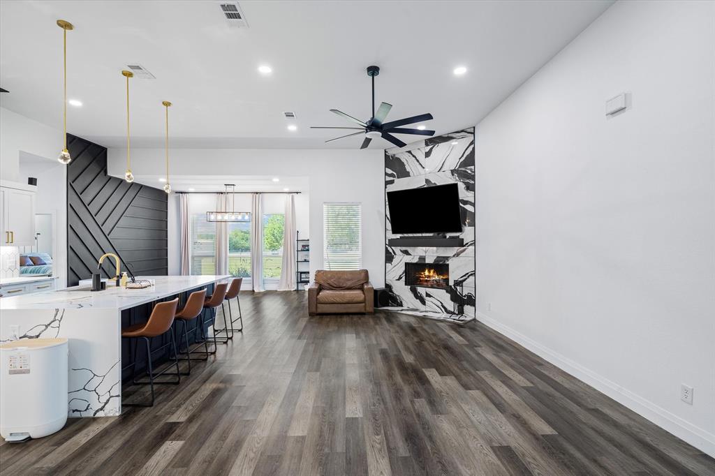 Willow Lake Unit 1 - Residential