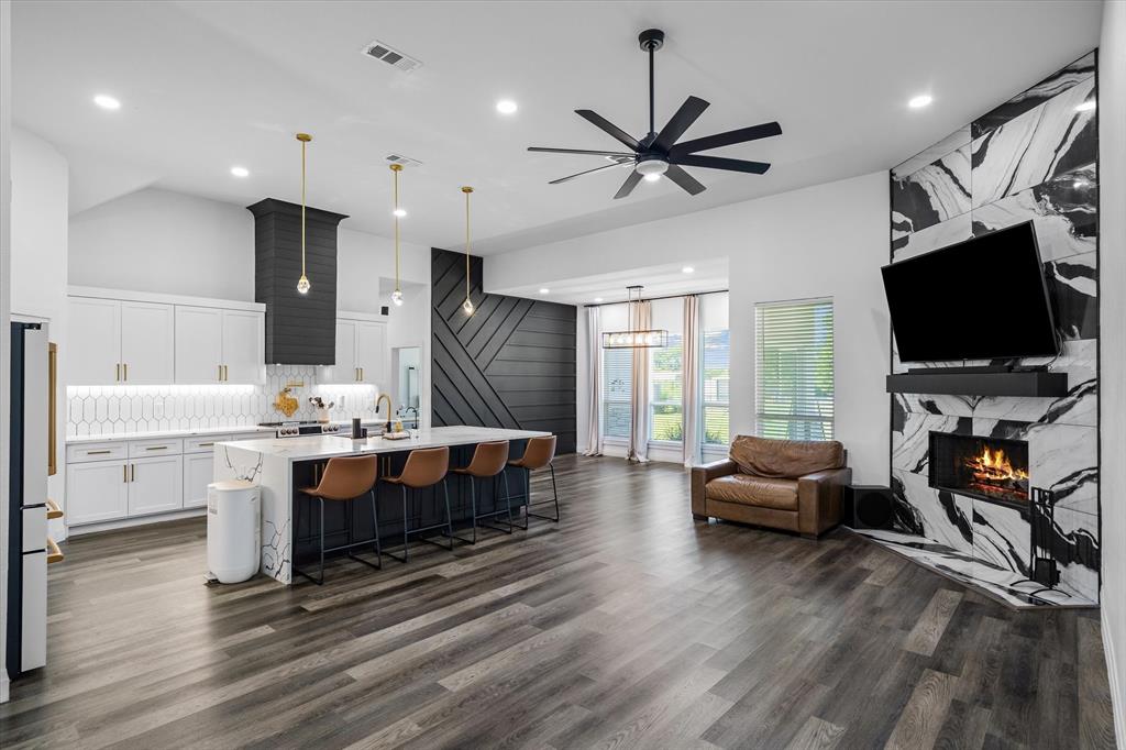 Willow Lake Unit 1 - Residential