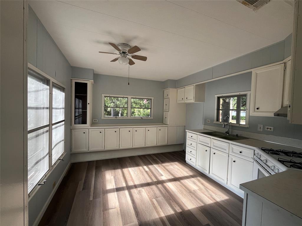 Photo 4 of 18 of 3157 Cedar Bend mobile home