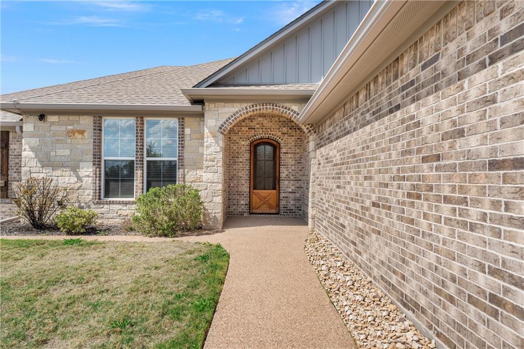 212 Fox Run Lane