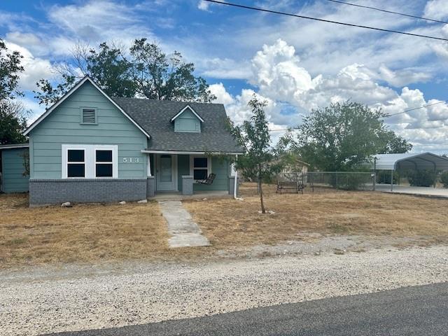 513 N Mesquite