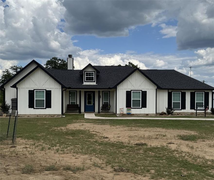 Open House Saturday, December 13th, Noon to 2 PM

*** BIG PRICE REDUCTION!!! ***Modern Farm style home on 5 AG Exempt acres, is quiet country living at its finest. The home features an open concept, wood burning fireplace with gas starter.  The kitchen has a large island, great for family gatherings; 5 burner gas stove top; double ovens, plenty of cabinet space.  The walk in pantry is every cook's dream with plenty of space for food storage and all your kitchen appliances.  All doorways are 36 inches wide to accommodate a wheelchair. Exterior construction is Hardee Board siding. The Community Lot on the Brazos River is just 1 mile from the property, plenty of beach front access and pavilion, for those hot summer days.  While there is no HOA, Owners must maintain membership in the Grazing Association to manage Ag Exemption status.