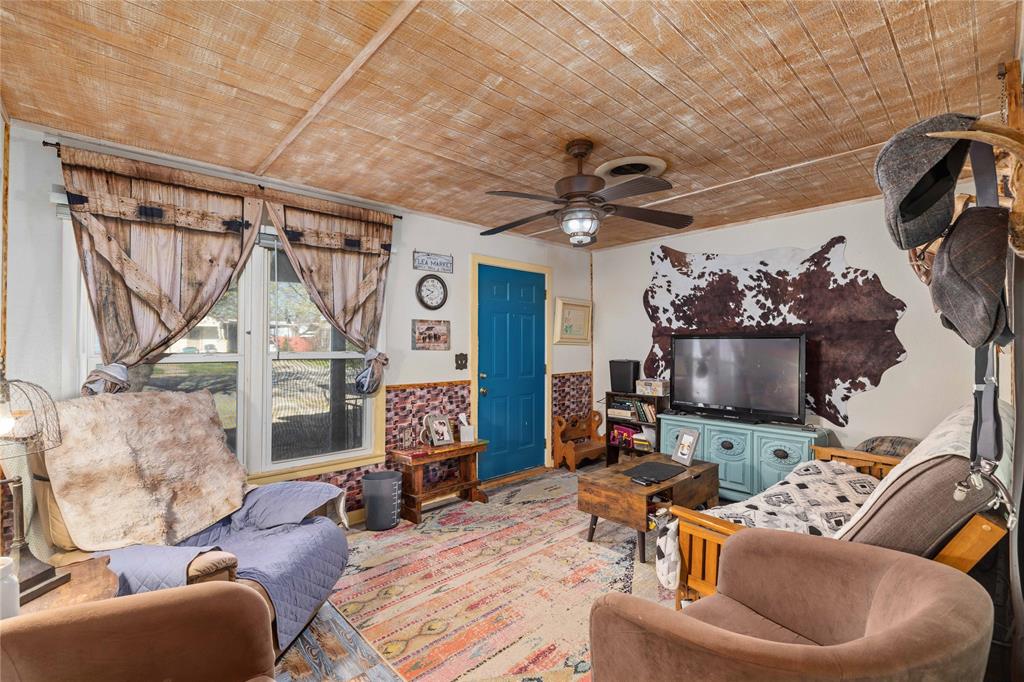 Clow 2 Farm Add Town Coleman - Residential