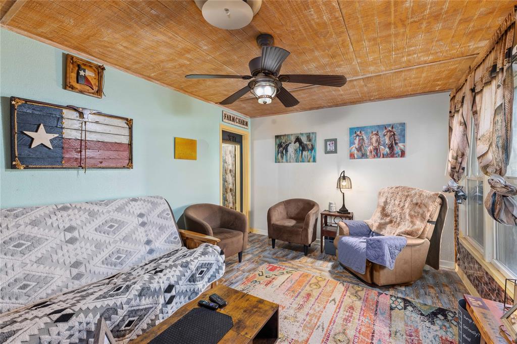 Clow 2 Farm Add Town Coleman - Residential