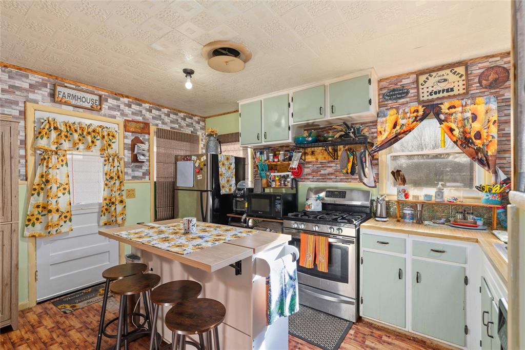 Clow 2 Farm Add Town Coleman - Residential