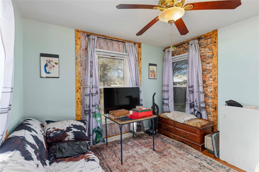 Clow 2 Farm Add Town Coleman - Residential