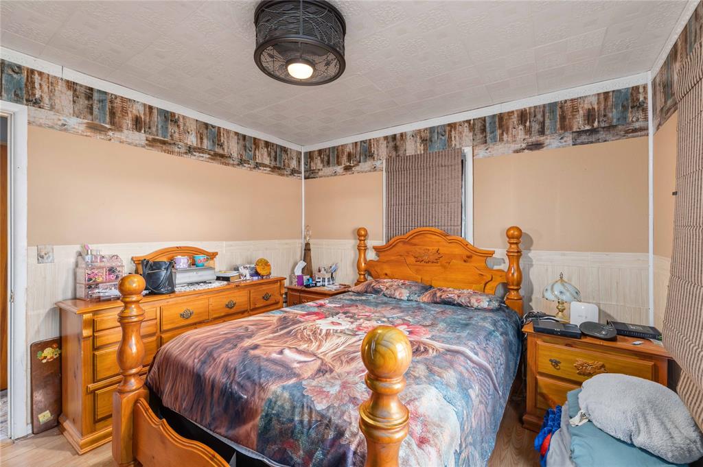 Clow 2 Farm Add Town Coleman - Residential