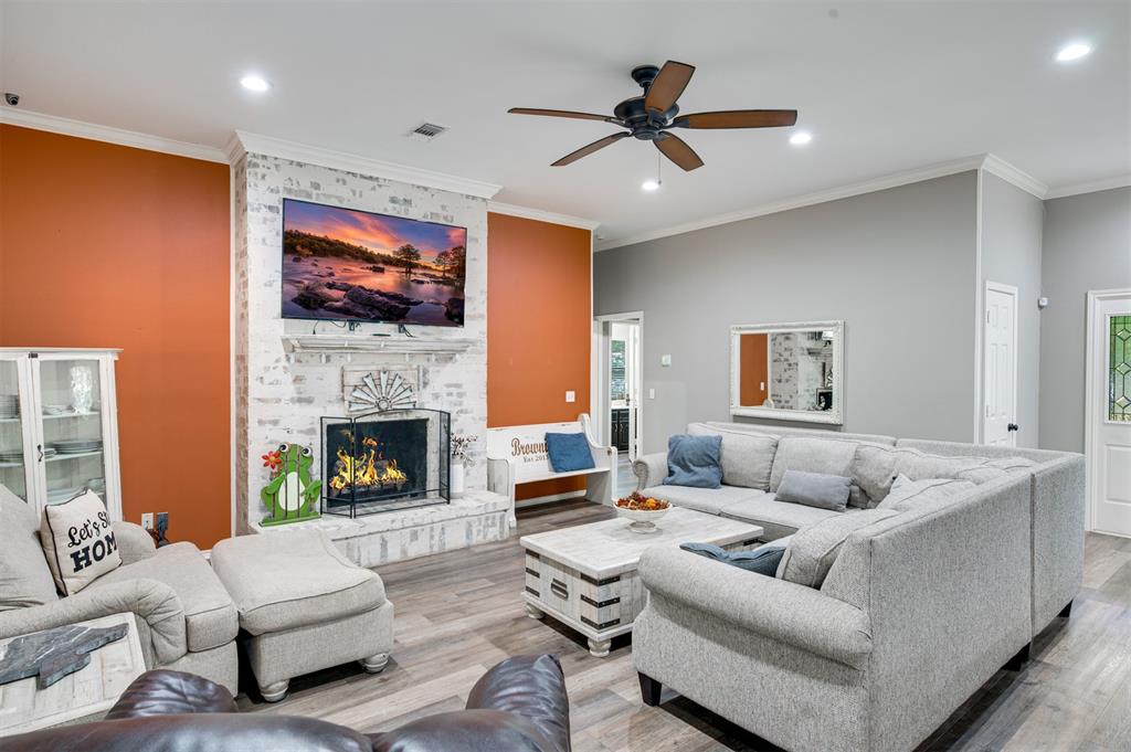 Twin Lakes - Residential