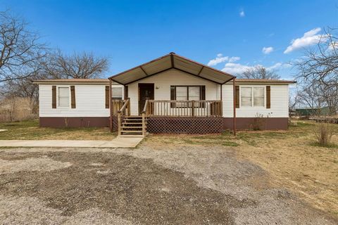 3932 County Road 911 Joshua TX 76058