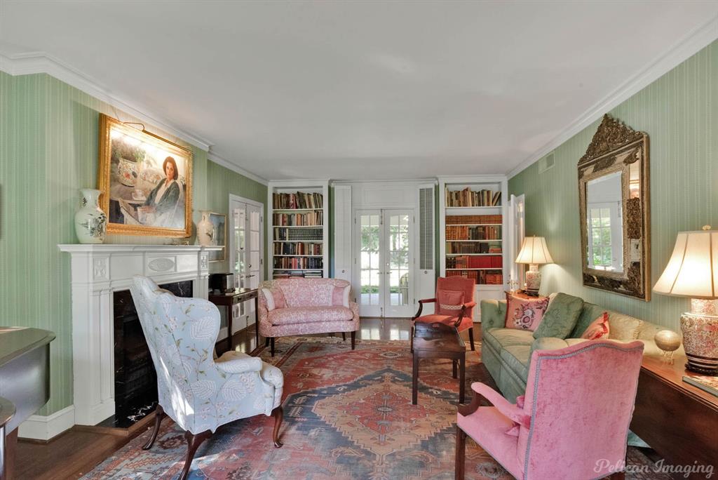 5930 Creswell Avenue