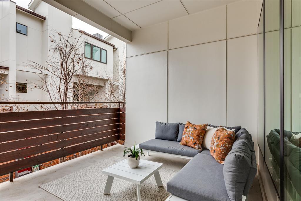 Julia Martin Sub - Residential