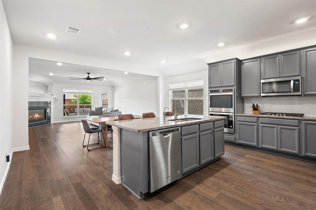 Devonshire Village 3b1 & 3b2 - Residential Lease