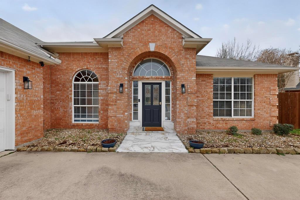 2521 Natchez Terrace