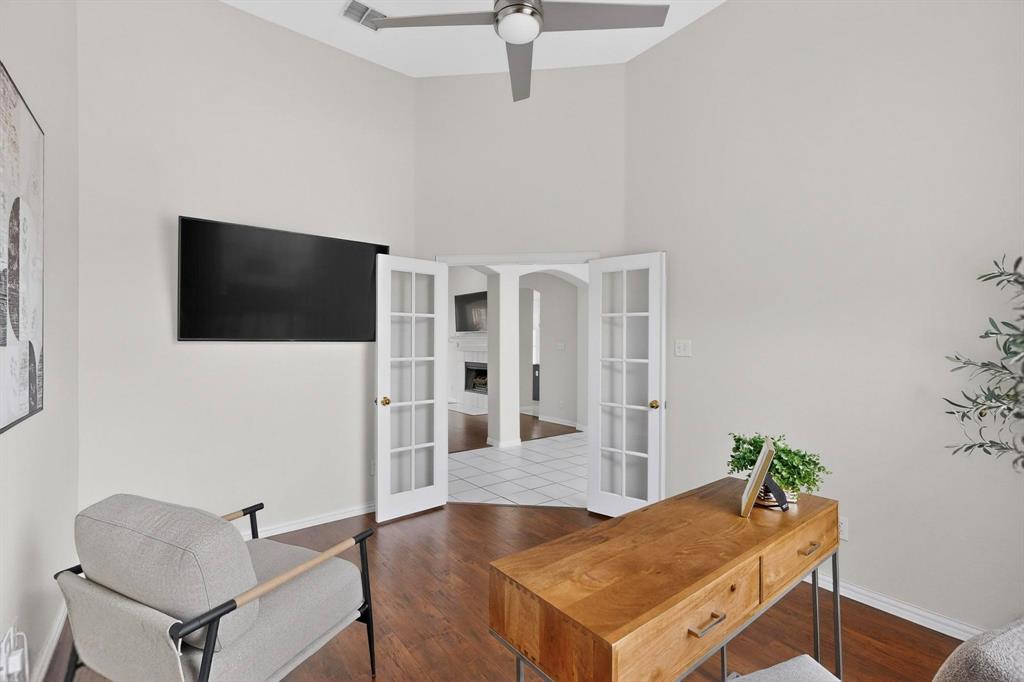 2521 Natchez Terrace