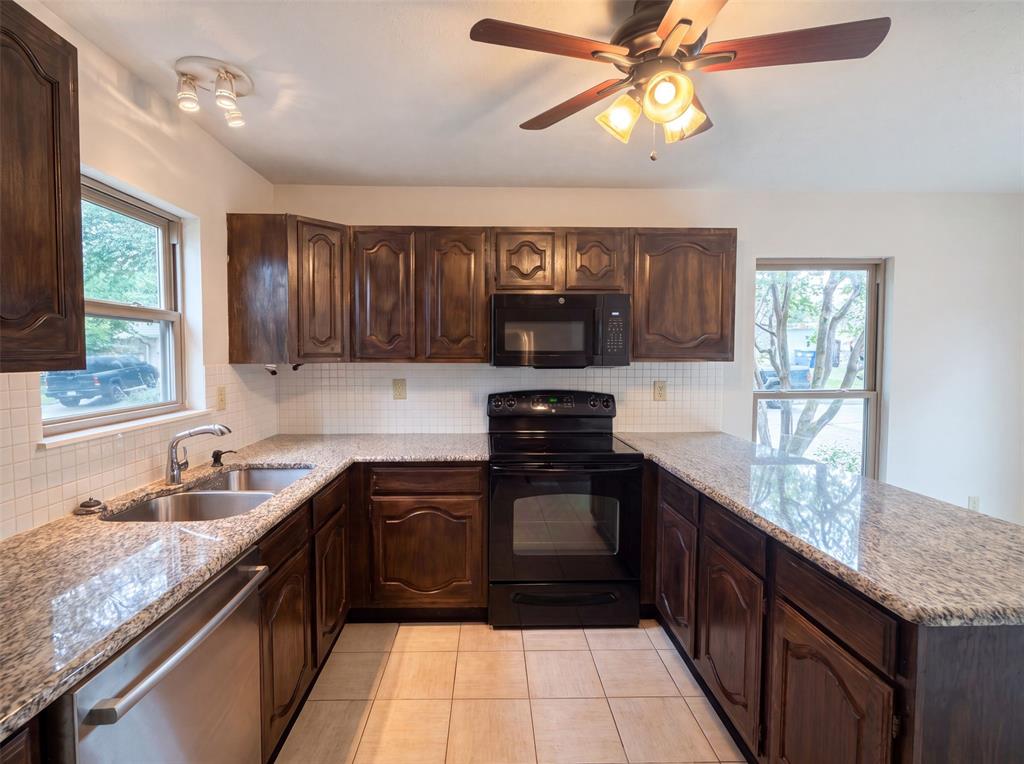 13324 Pandora Circle