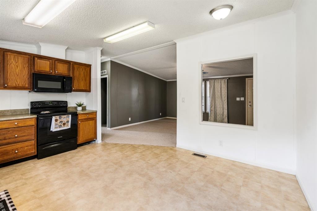 303 Eagle Parkway