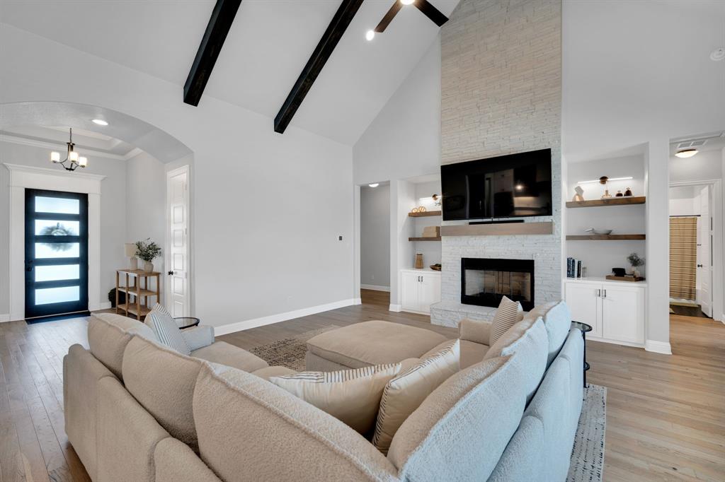 4621 Bonanza Drive