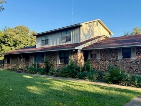 408 E Mulberry Street Leonard TX 75452